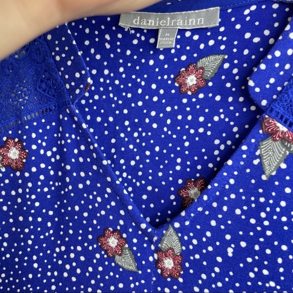 Stitch Fix l Daniel Rainn Caleena Pleated Shoulder Crochet Detail Knit Top, M - Picture 6 of 9